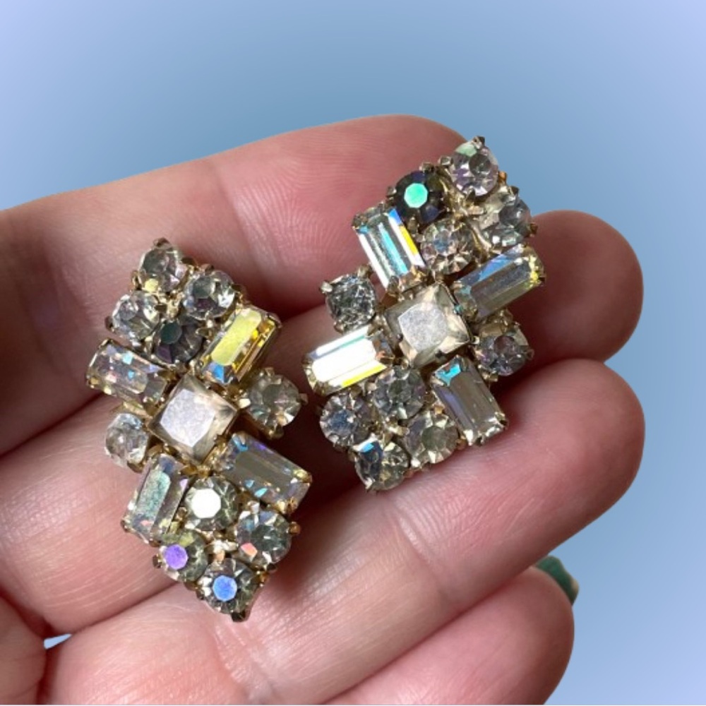 Sparkly vintage AB crystal linear X cluster clip earrings Showgirl